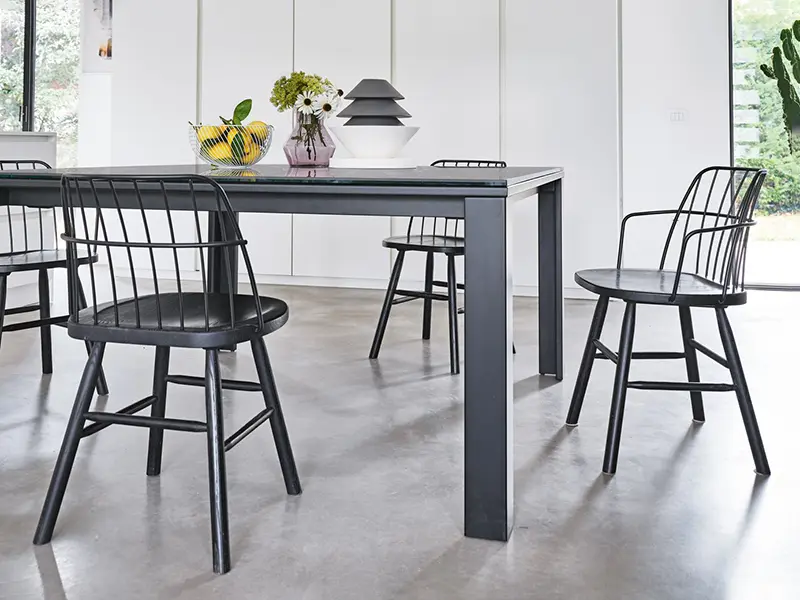 sedie-di-design-moderne-per-soggiorno-a-como-bellagio